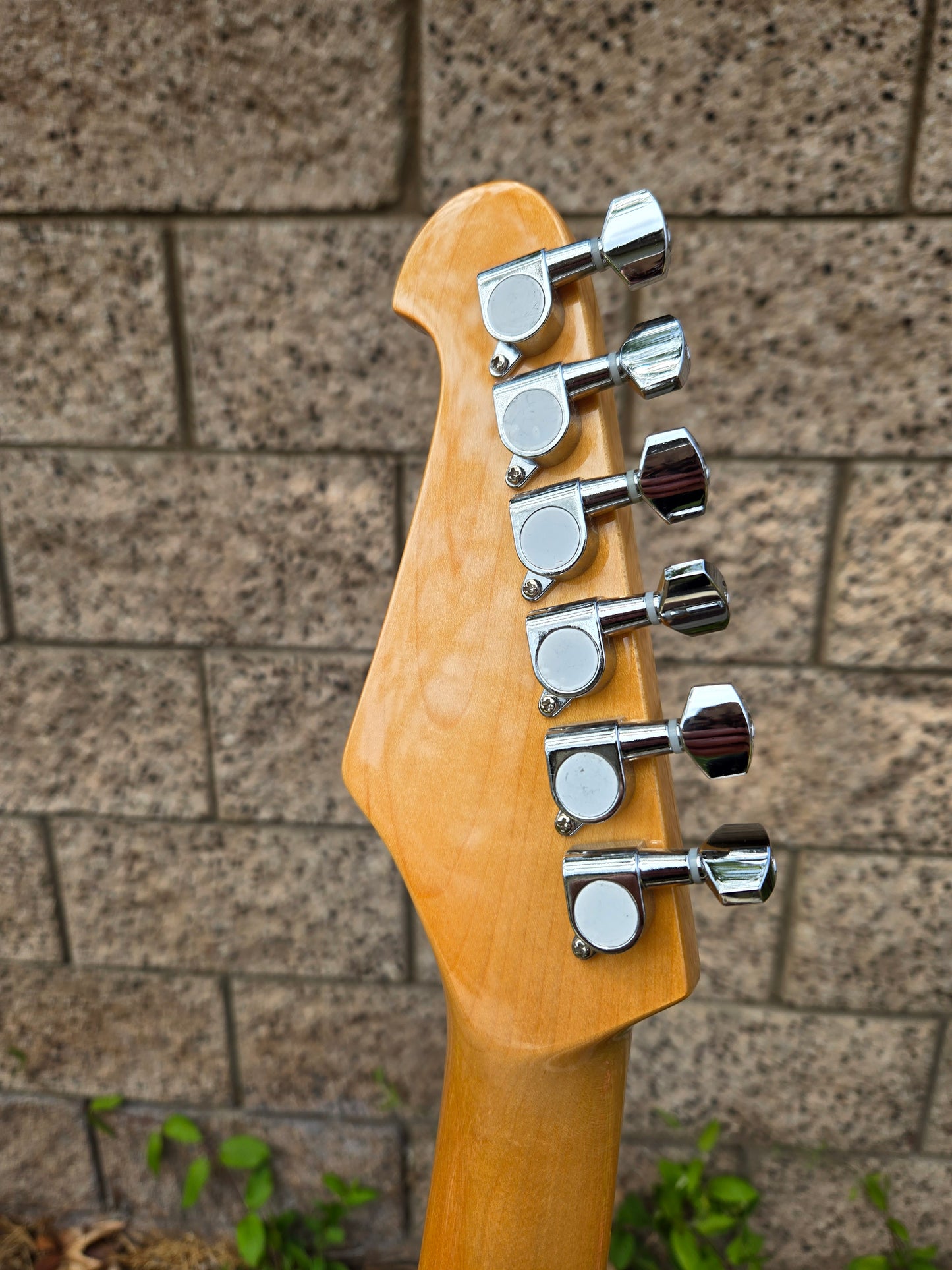 Amati N-Series Electric Guitar - Sunburst