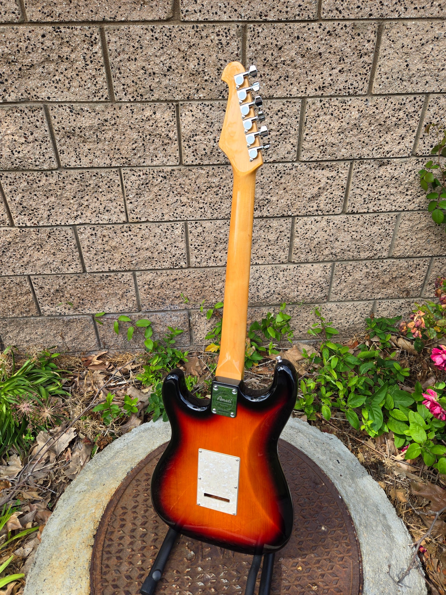 Amati N-Series Electric Guitar - Sunburst