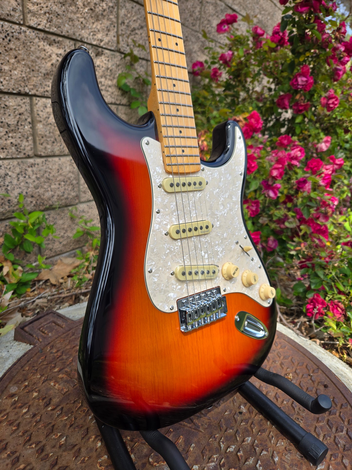Amati N-Series Electric Guitar - Sunburst