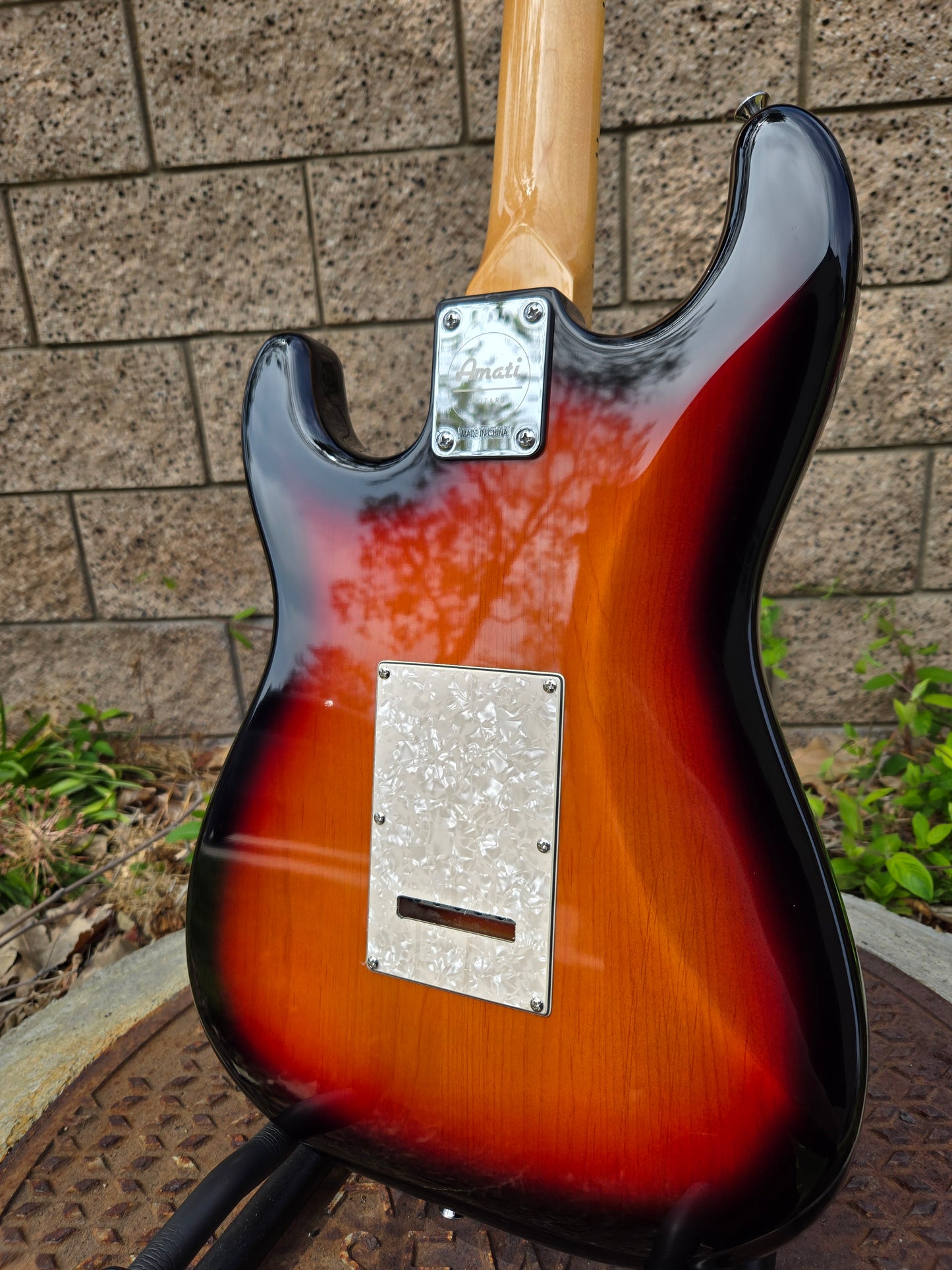 Amati N-Series Electric Guitar - Sunburst